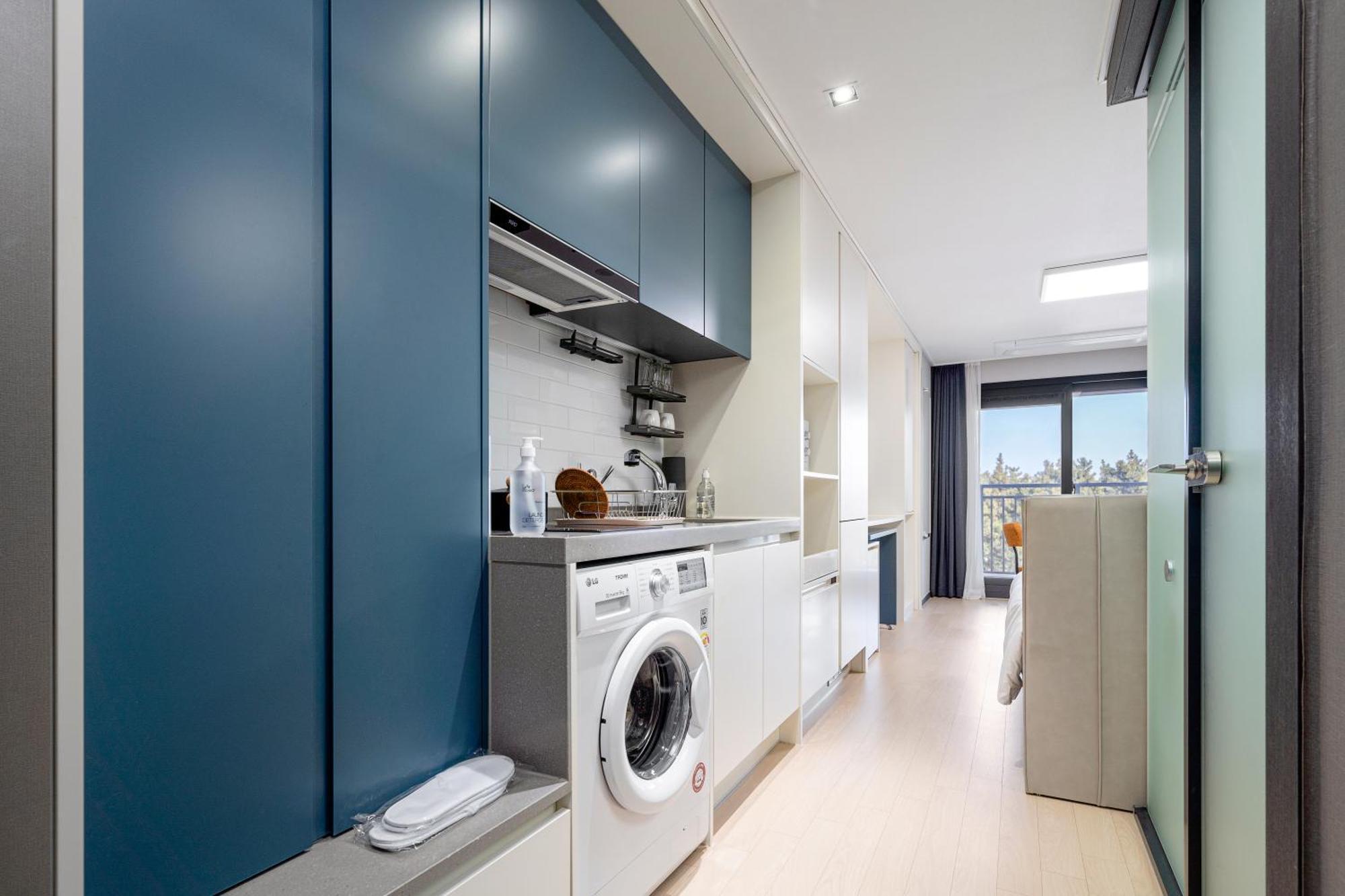 Urbanstay Sokcho Beach Ab Екстер'єр фото