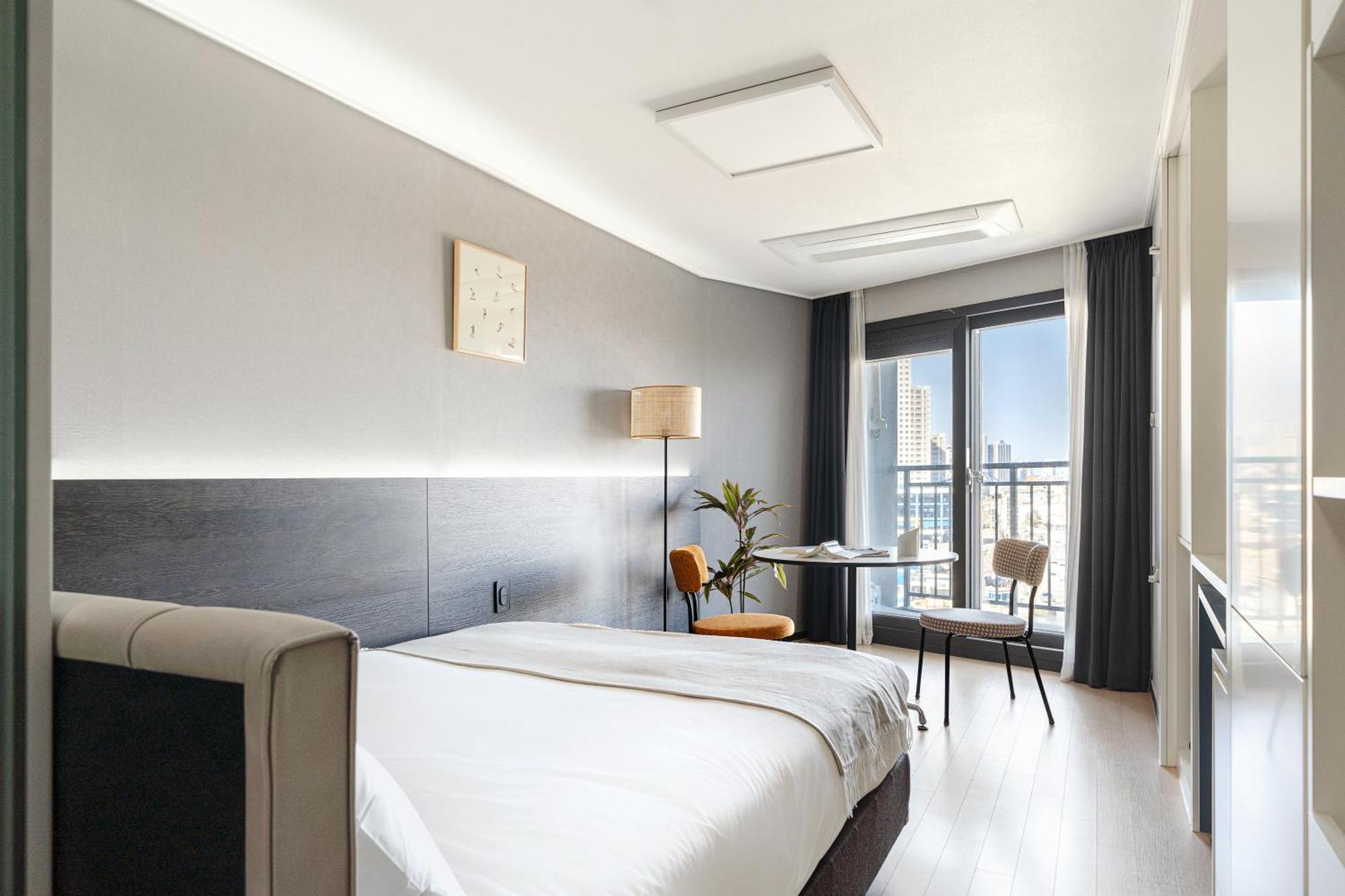 Urbanstay Sokcho Beach Ab Екстер'єр фото