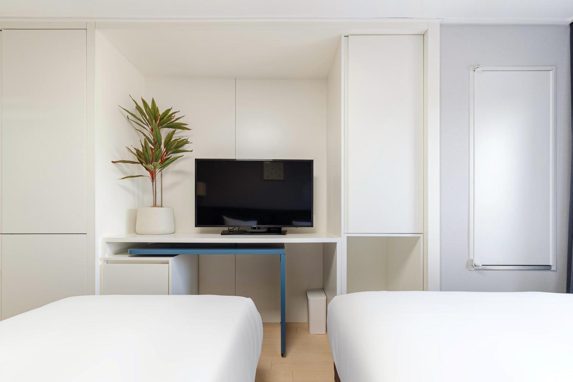 Urbanstay Sokcho Beach Ab Екстер'єр фото