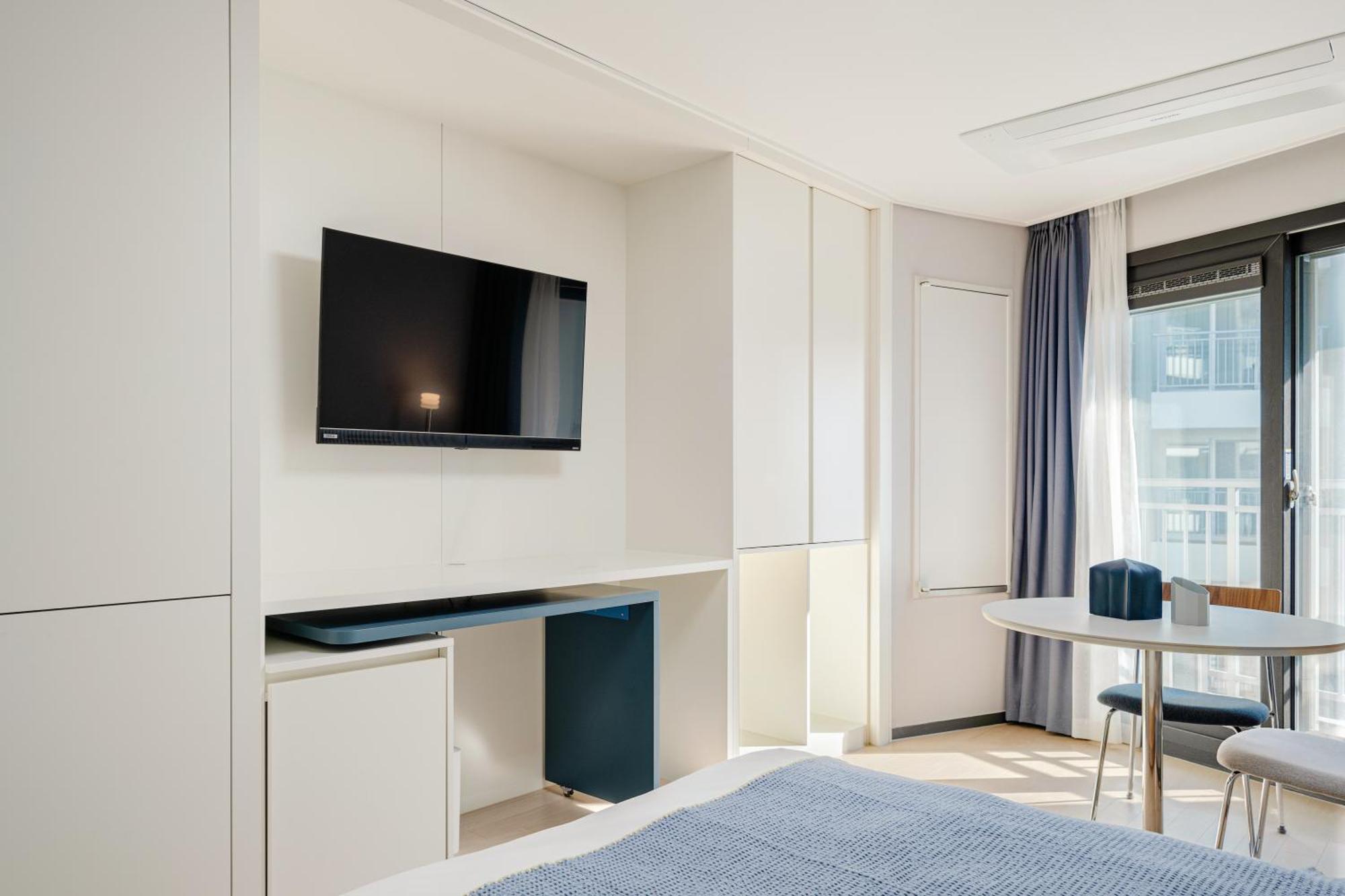 Urbanstay Sokcho Beach Ab Екстер'єр фото