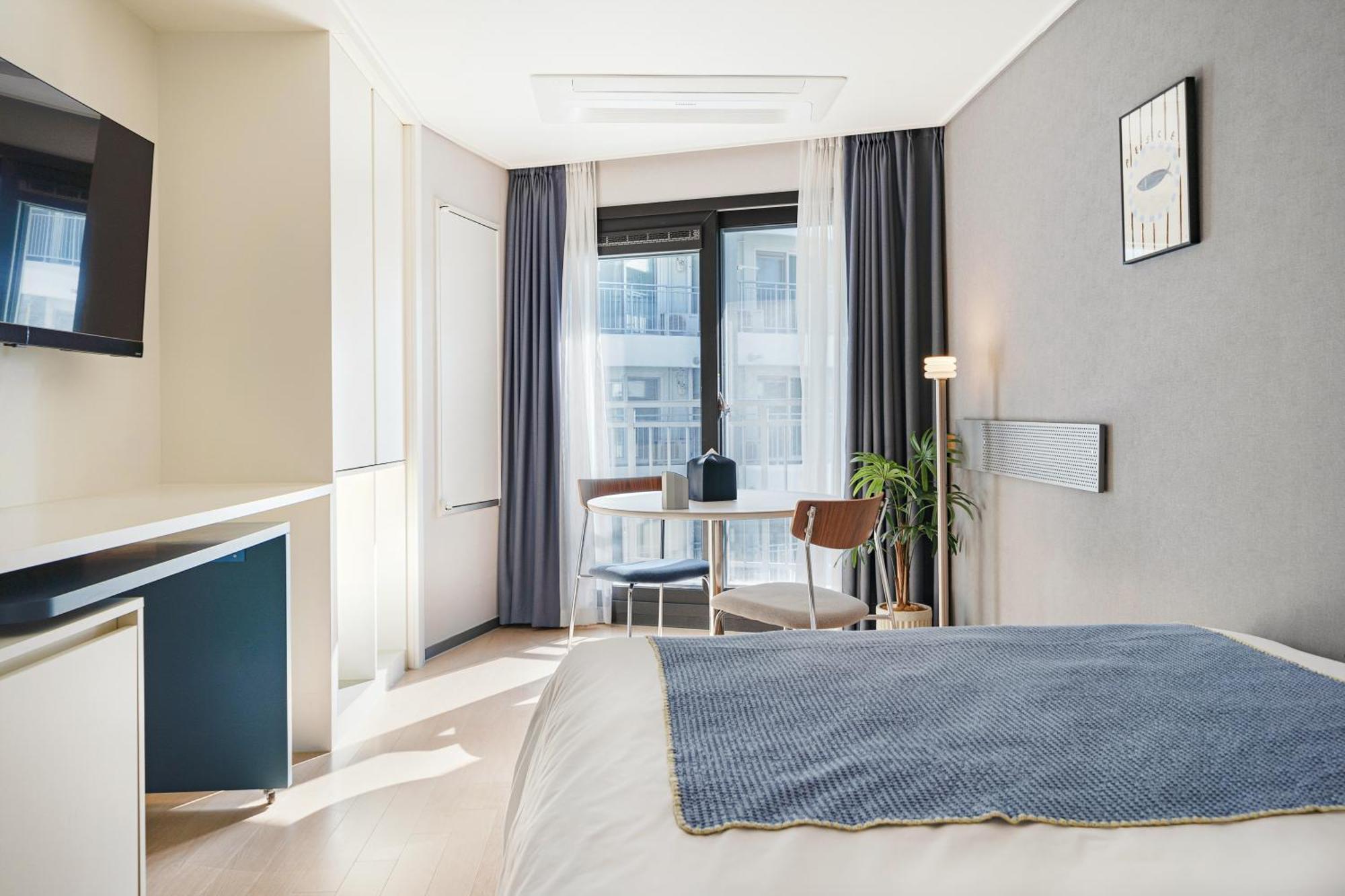 Urbanstay Sokcho Beach Ab Екстер'єр фото