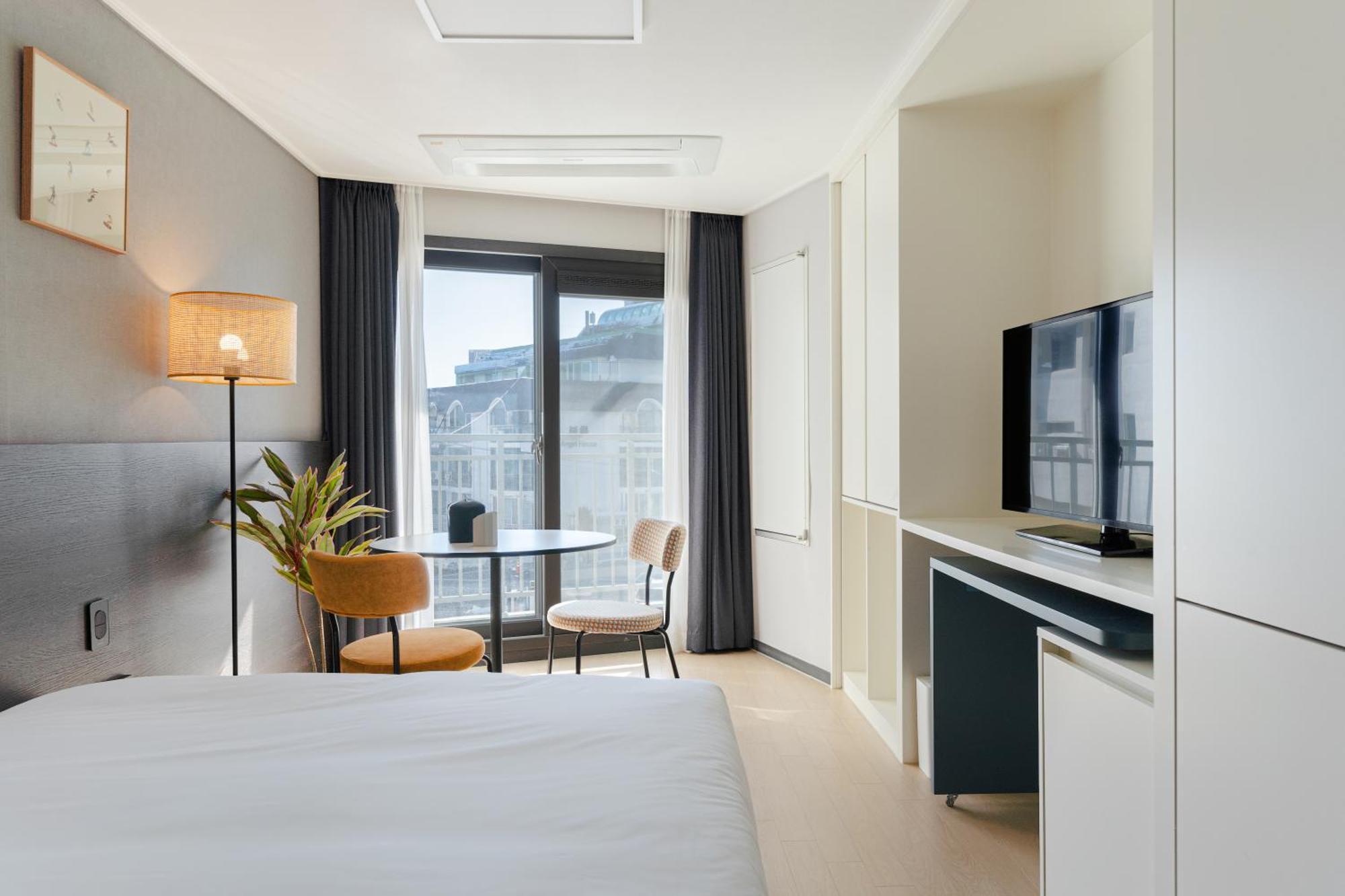 Urbanstay Sokcho Beach Ab Екстер'єр фото