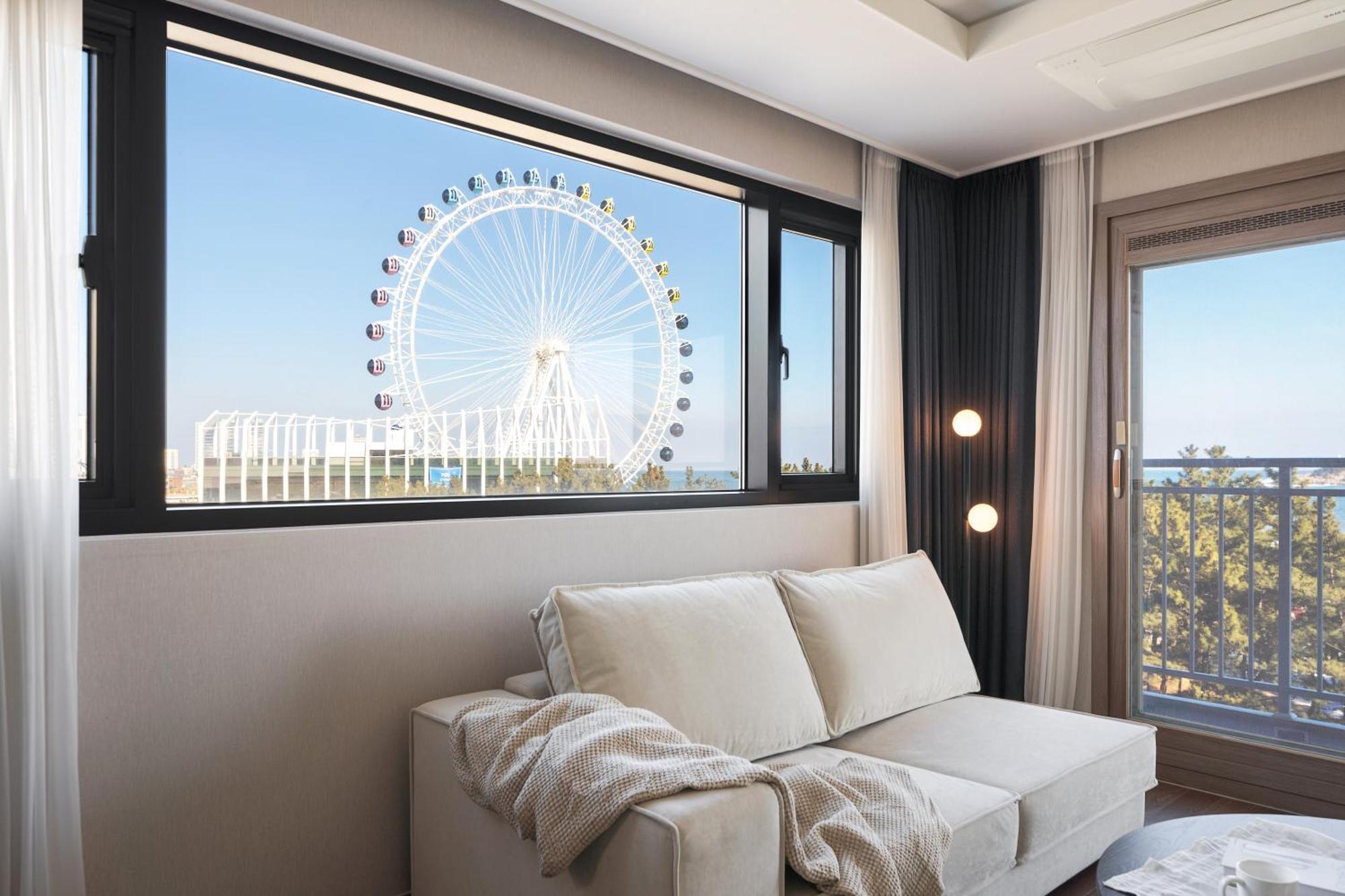 Urbanstay Sokcho Beach Ab Екстер'єр фото