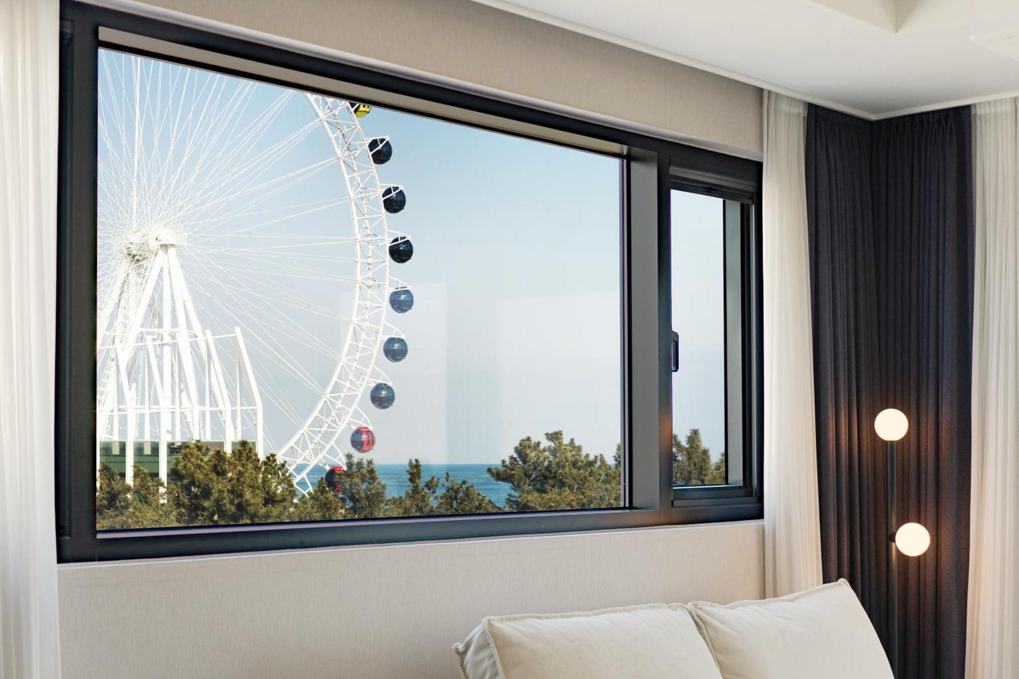 Urbanstay Sokcho Beach Ab Екстер'єр фото